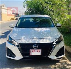 نيسان ألتيما